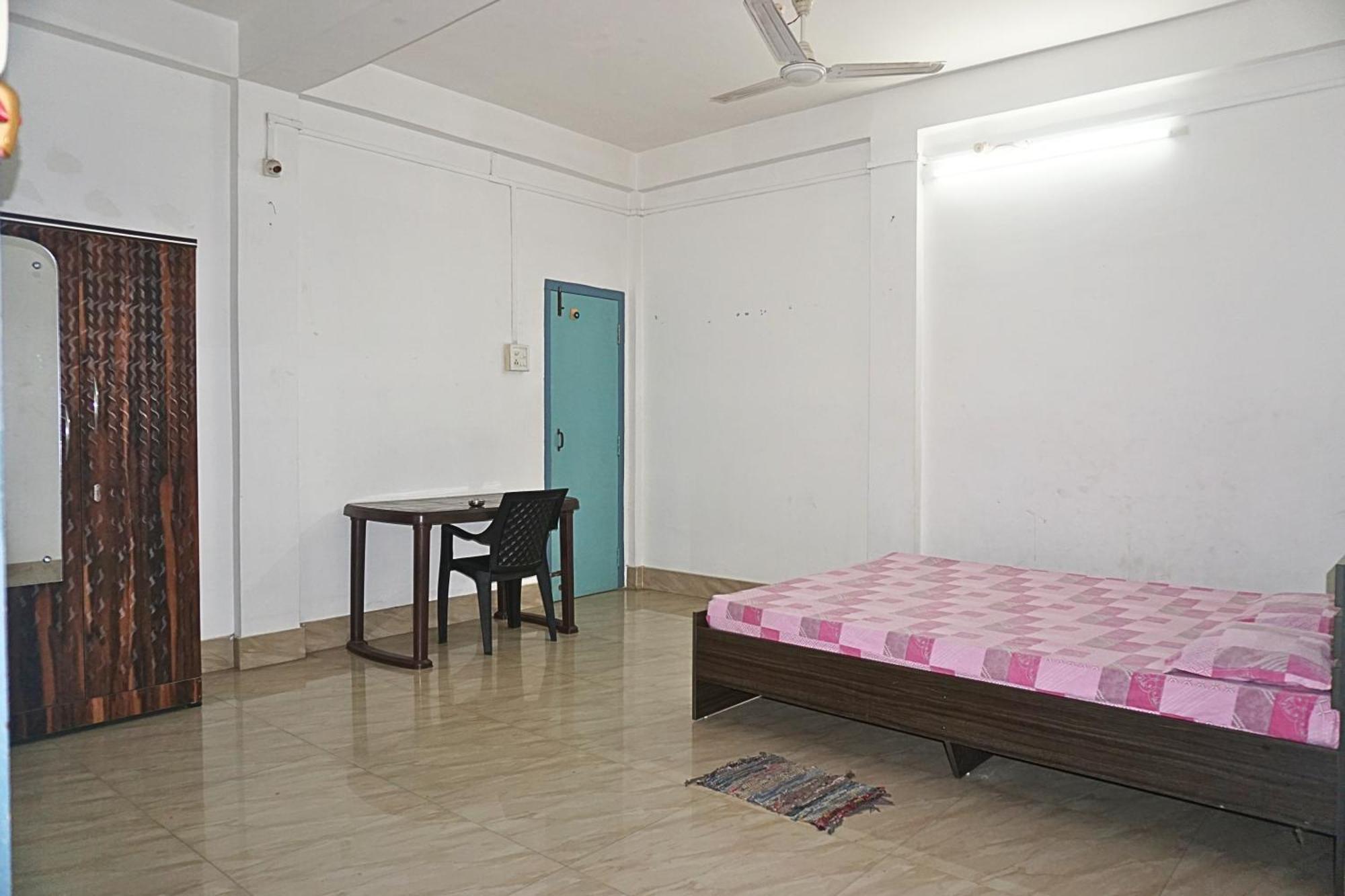 Taj Residency Holiday Homestay -Entire 1Bhk & 2Bhk Private Apartments -Call 767Ooo54Oo Jorhāt Buitenkant foto