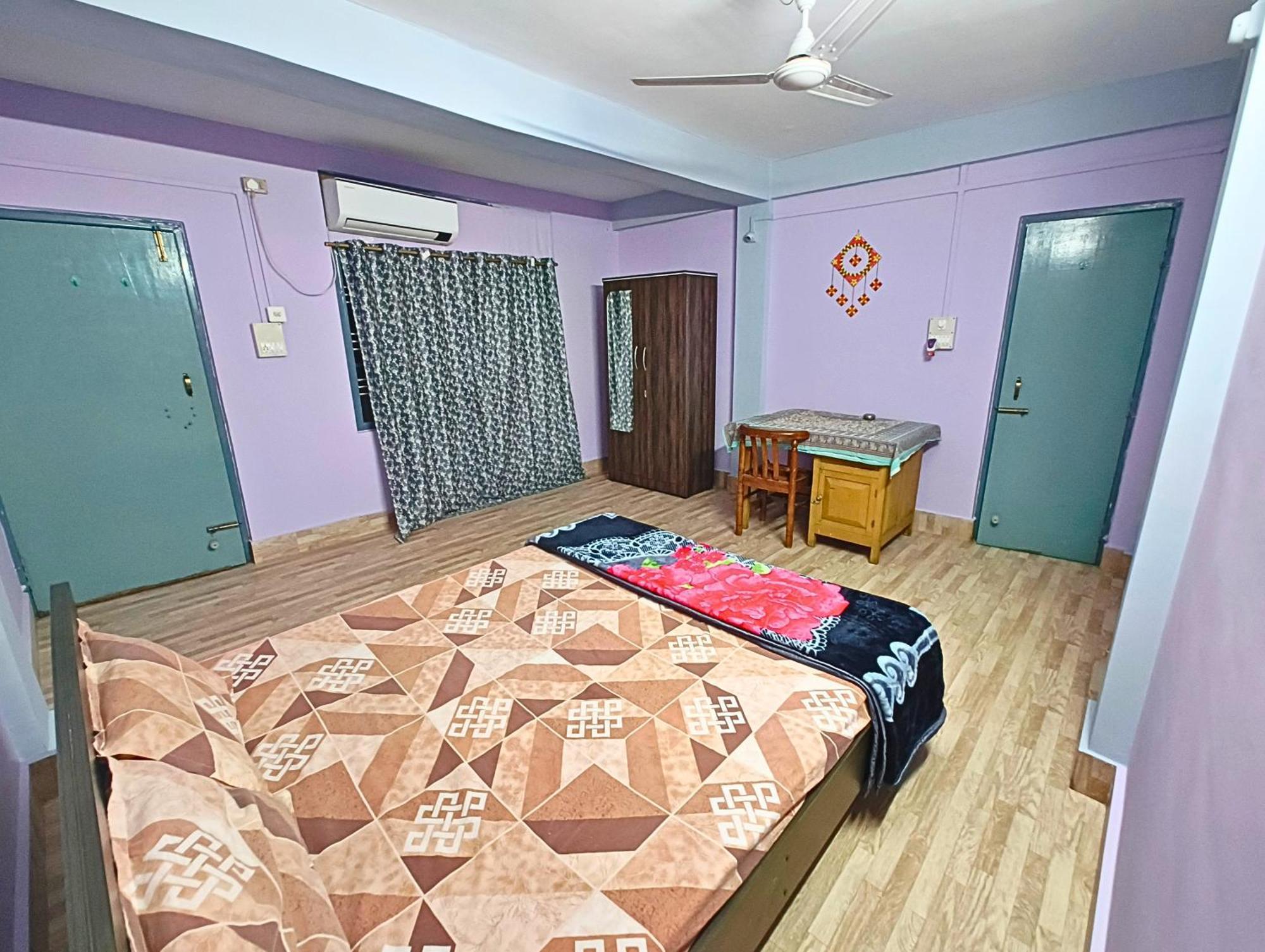 Taj Residency Holiday Homestay -Entire 1Bhk & 2Bhk Private Apartments -Call 767Ooo54Oo Jorhāt Buitenkant foto