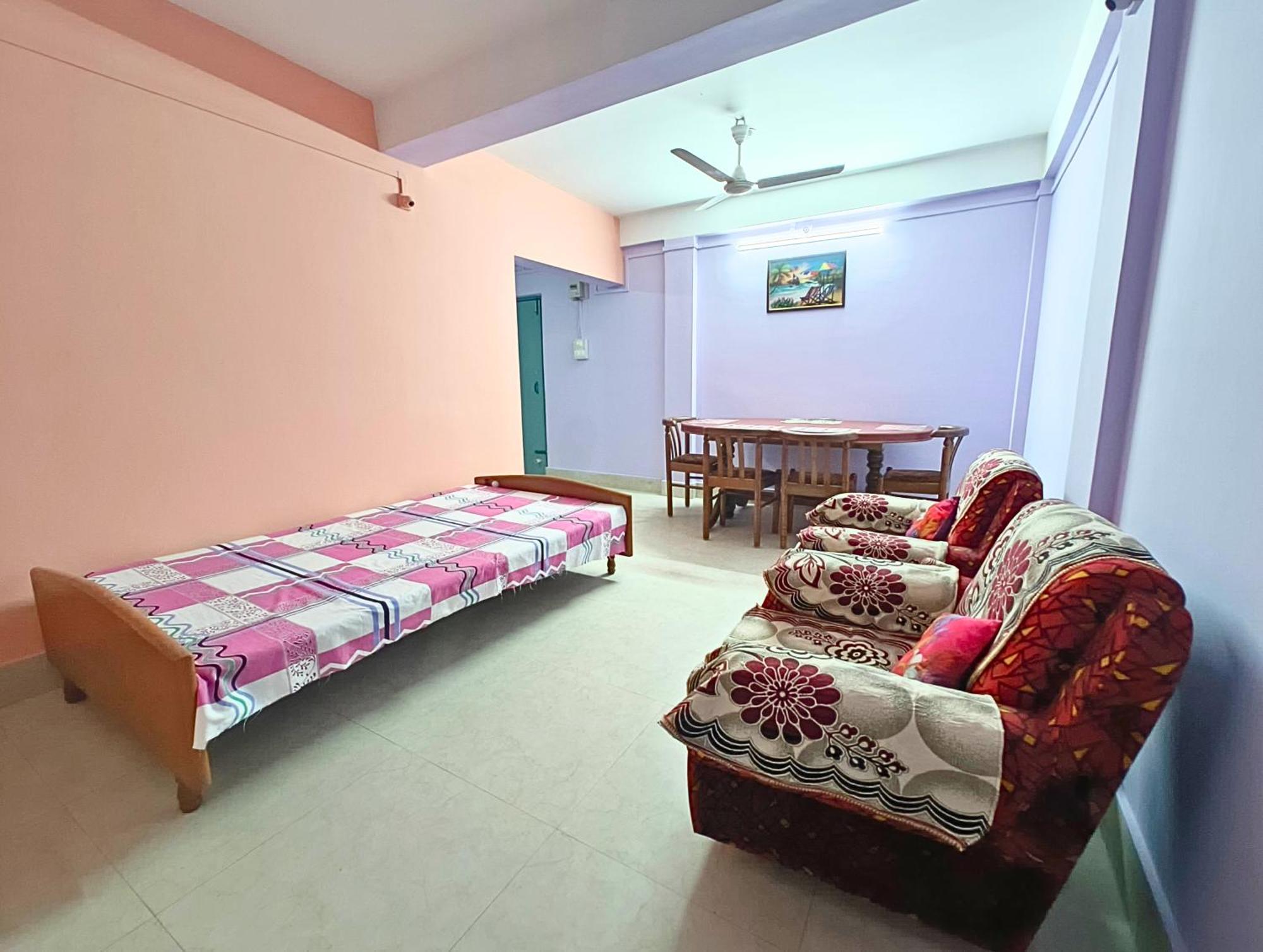 Taj Residency Holiday Homestay -Entire 1Bhk & 2Bhk Private Apartments -Call 767Ooo54Oo Jorhāt Buitenkant foto
