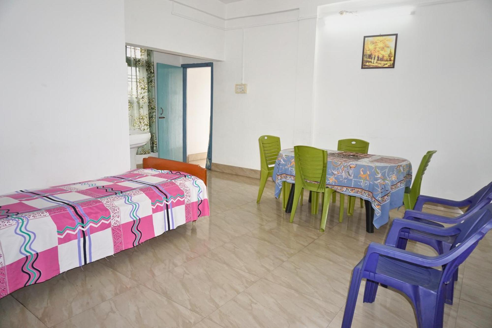 Taj Residency Holiday Homestay -Entire 1Bhk & 2Bhk Private Apartments -Call 767Ooo54Oo Jorhāt Buitenkant foto