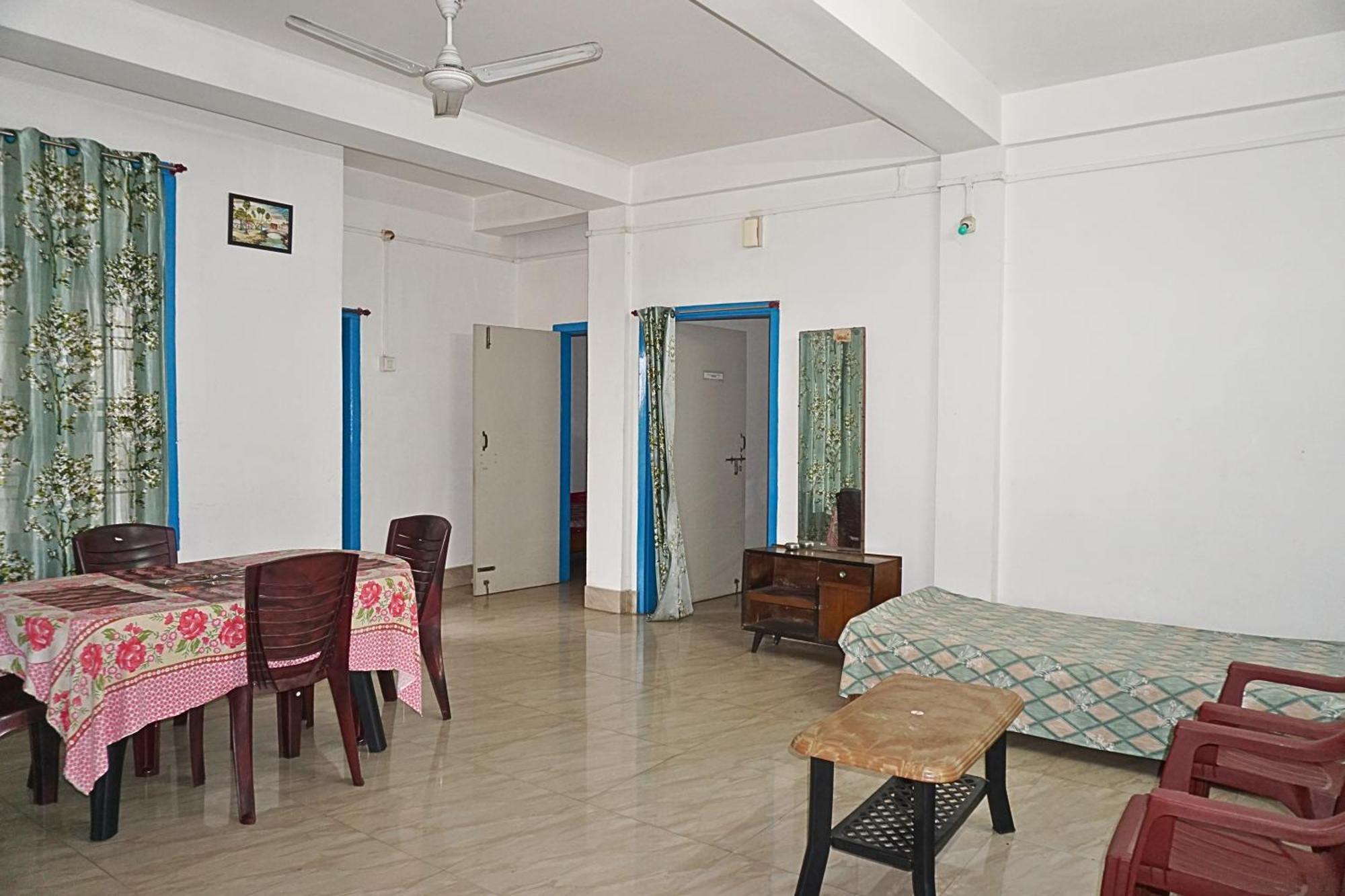 Taj Residency Holiday Homestay -Entire 1Bhk & 2Bhk Private Apartments -Call 767Ooo54Oo Jorhāt Buitenkant foto
