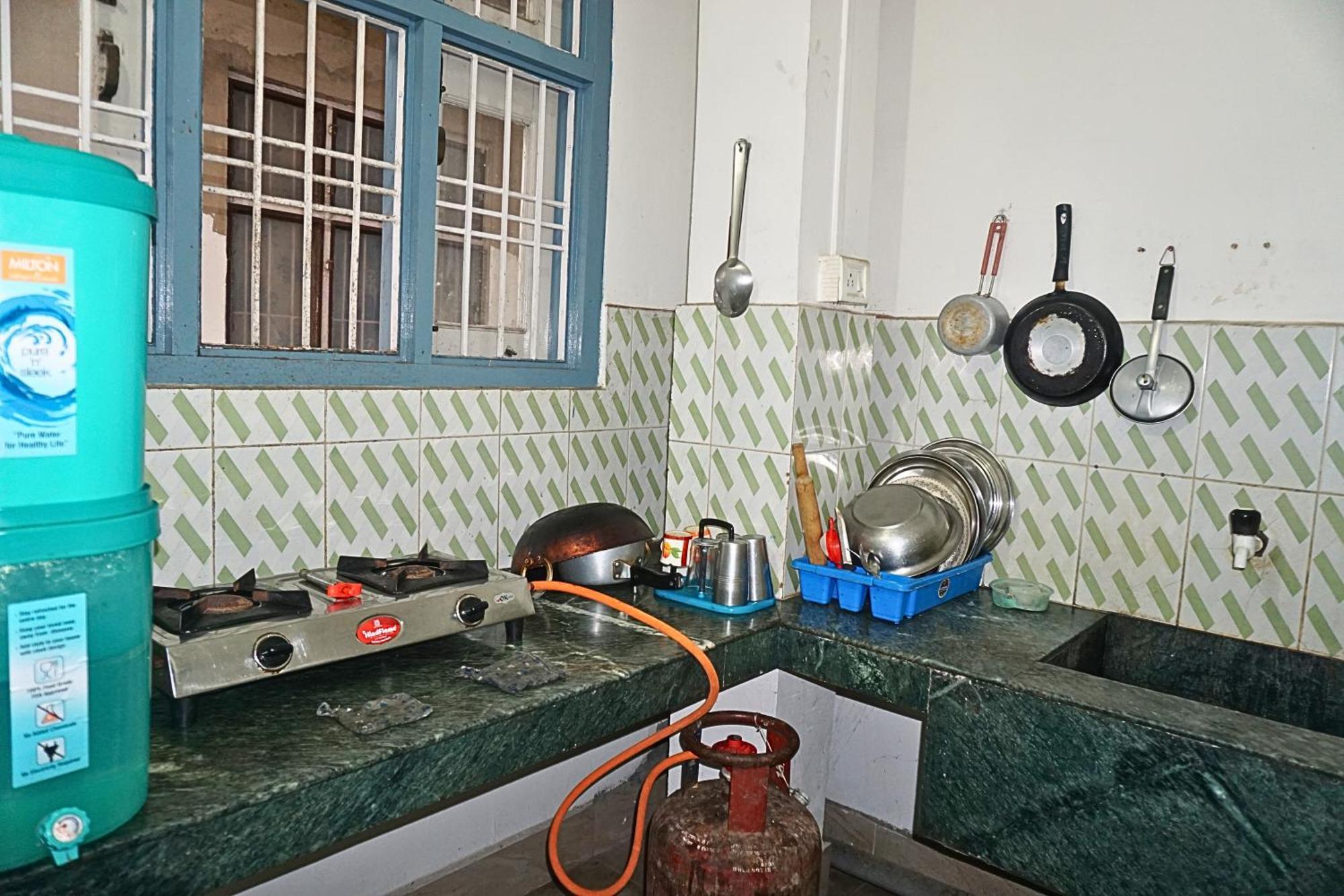 Taj Residency Holiday Homestay -Entire 1Bhk & 2Bhk Private Apartments -Call 767Ooo54Oo Jorhāt Buitenkant foto
